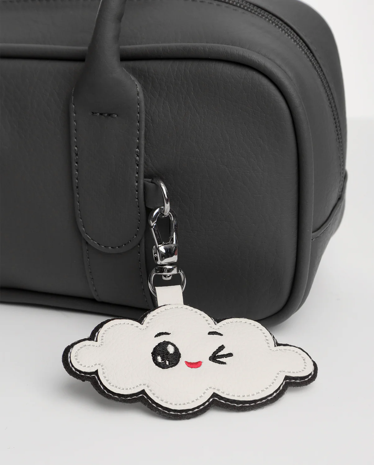 Cartera East West - Image 19