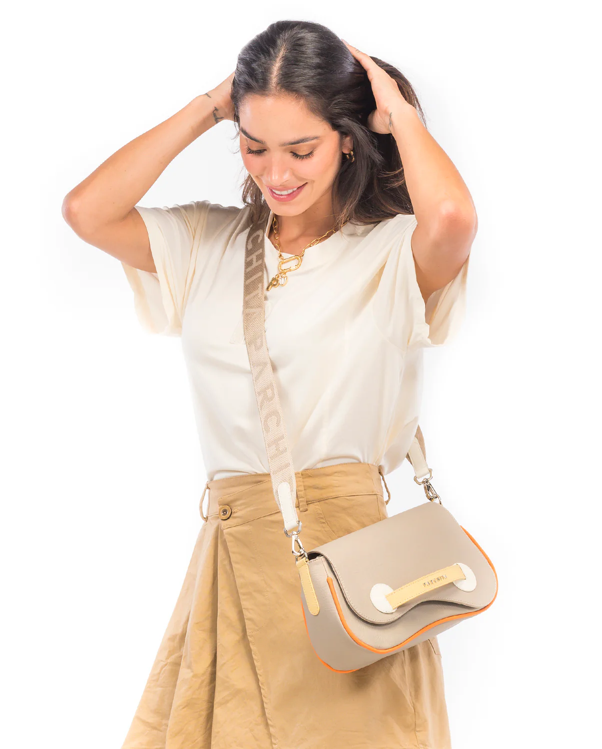 Cartera Petra Champaña - Image 5