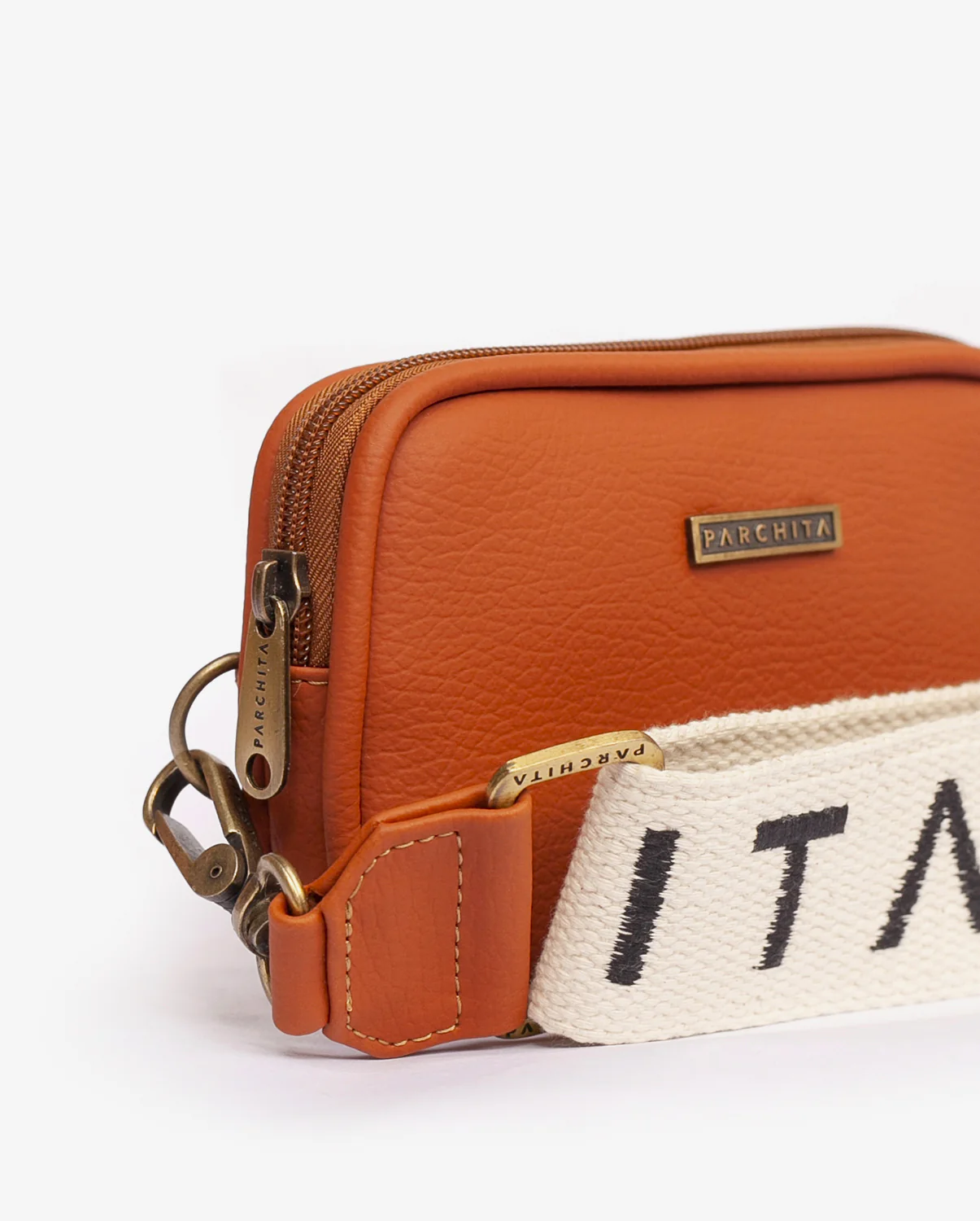 Bolso Funny Pack Marsella - Image 25